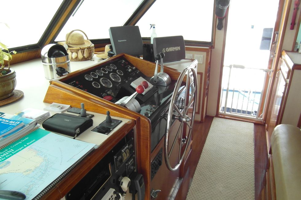 1980 Hatteras 61 Motor Yacht