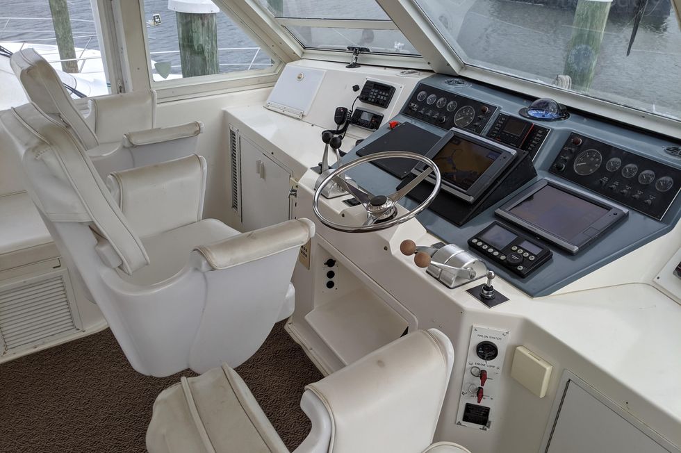 1996 Viking 60 Cockpit Sport Yacht