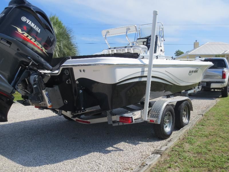 2013 Blue Wave 2400 PURE BAY