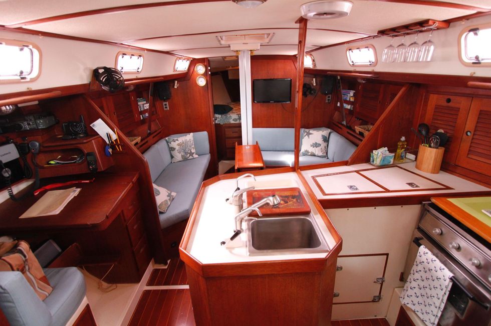 1989 Tartan Yachts 372