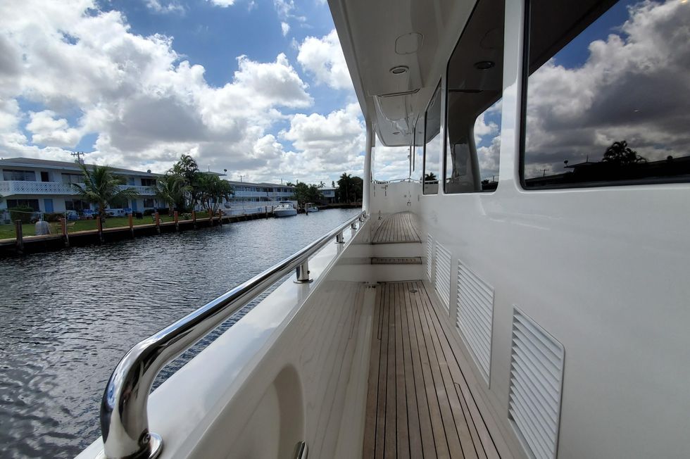 2005 Outer Reef Yachts 730 MY