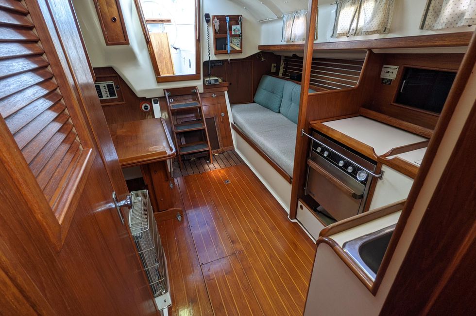 1987 Nonsuch 30 Ultra