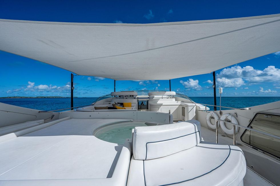 2001 Ferretti Yachts 94 Raised Pilot House