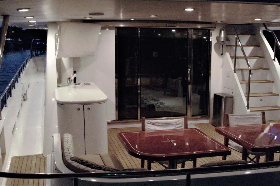 2006 Cheoy Lee Motor Yacht